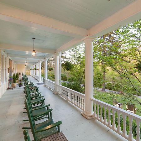 Grand Old Lady Hotel Waynesville Bagian luar foto