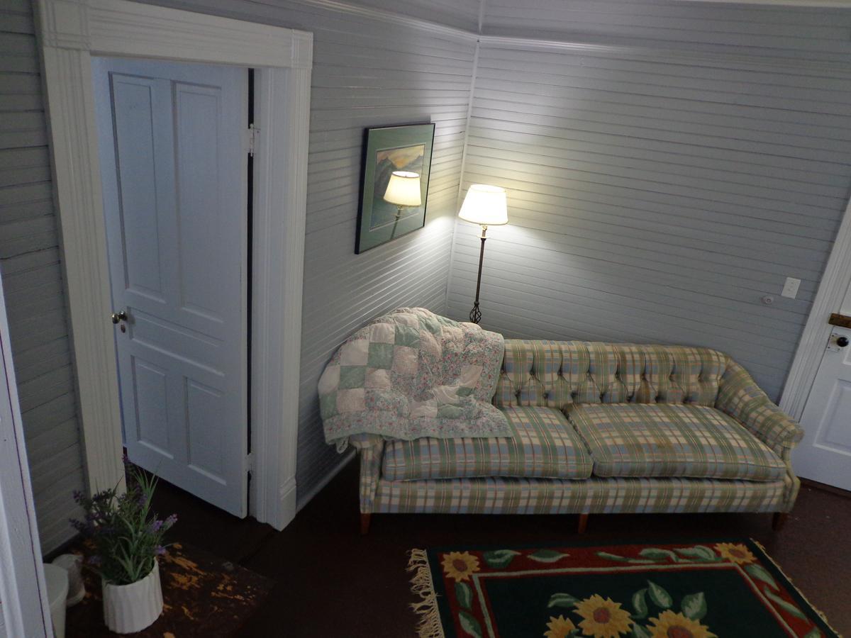 Grand Old Lady Hotel Waynesville Bagian luar foto