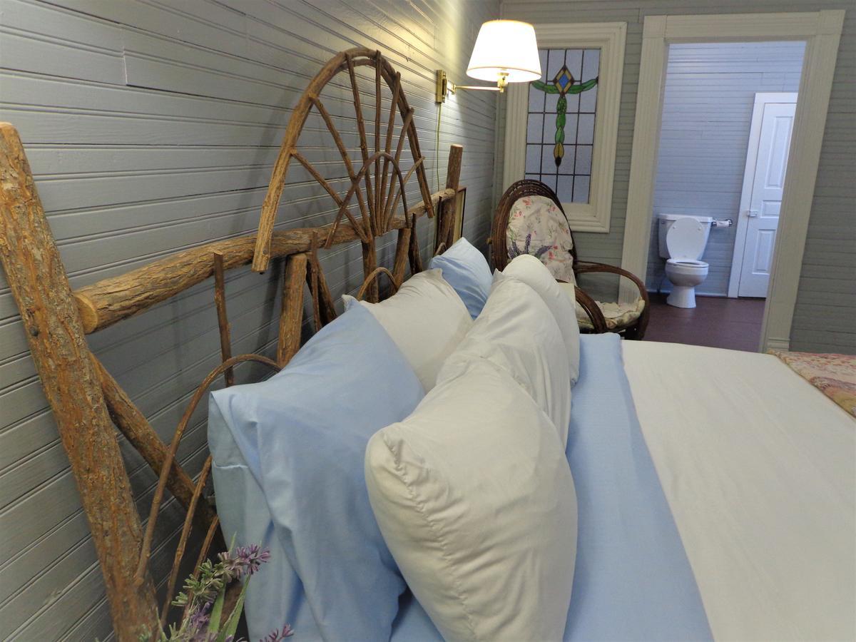 Grand Old Lady Hotel Waynesville Bagian luar foto