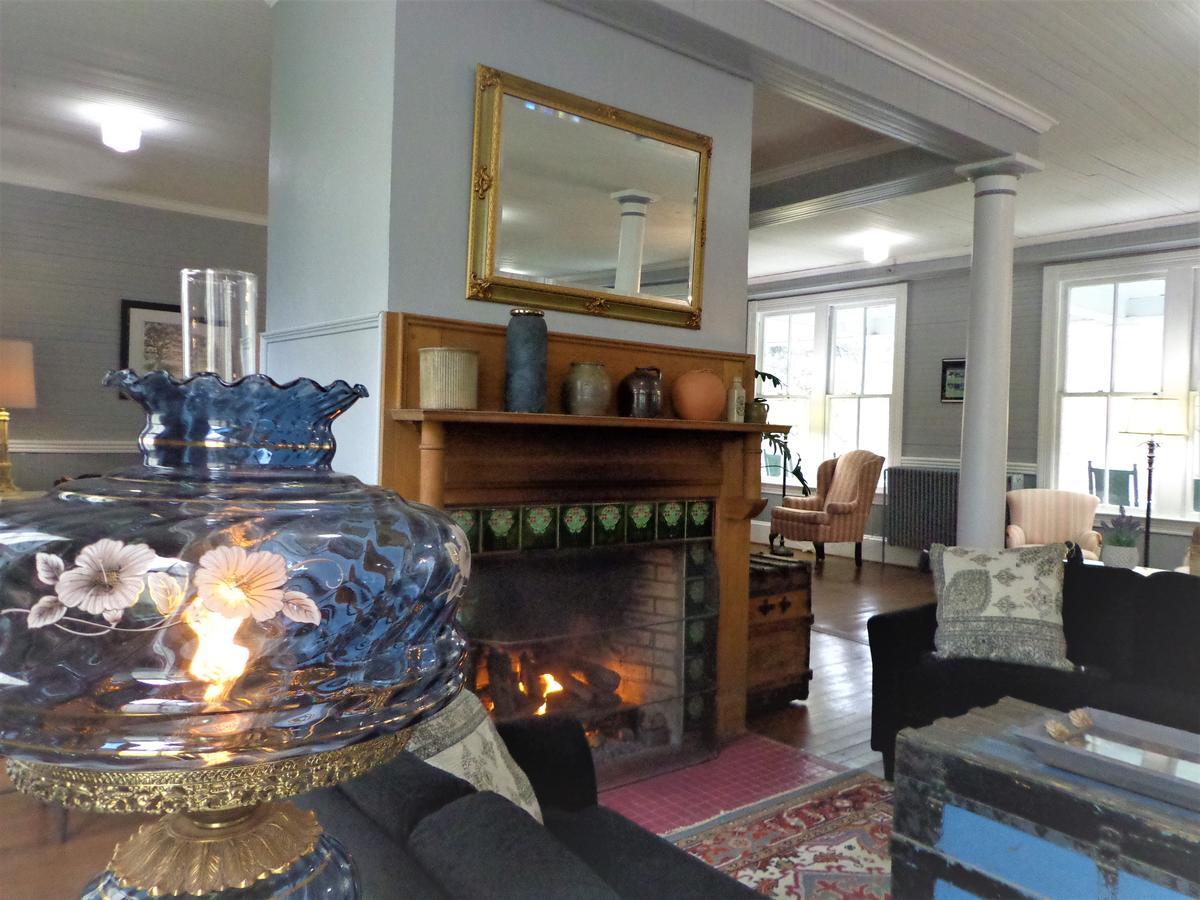 Grand Old Lady Hotel Waynesville Bagian luar foto