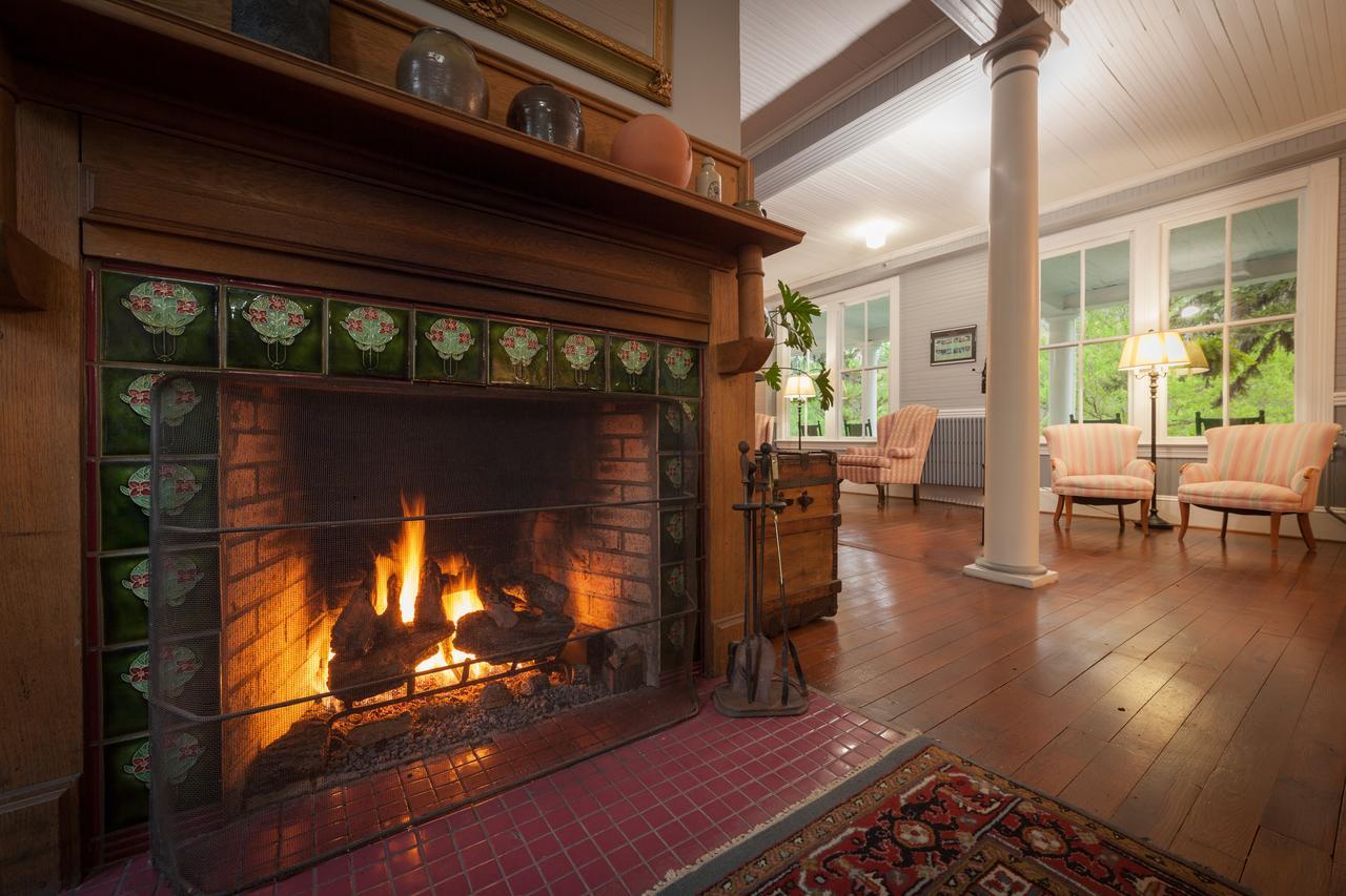 Grand Old Lady Hotel Waynesville Bagian luar foto
