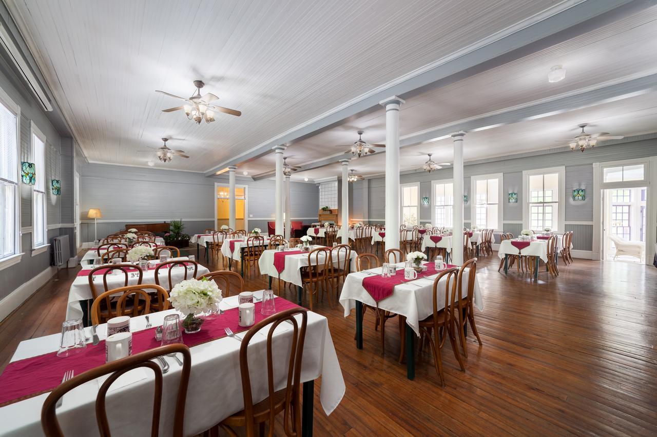 Grand Old Lady Hotel Waynesville Bagian luar foto