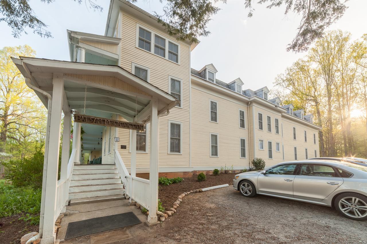 Grand Old Lady Hotel Waynesville Bagian luar foto