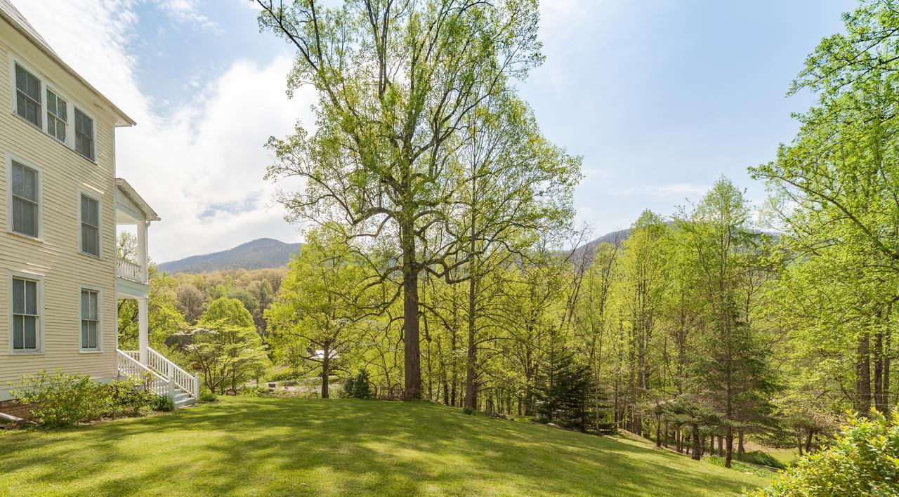 Grand Old Lady Hotel Waynesville Bagian luar foto