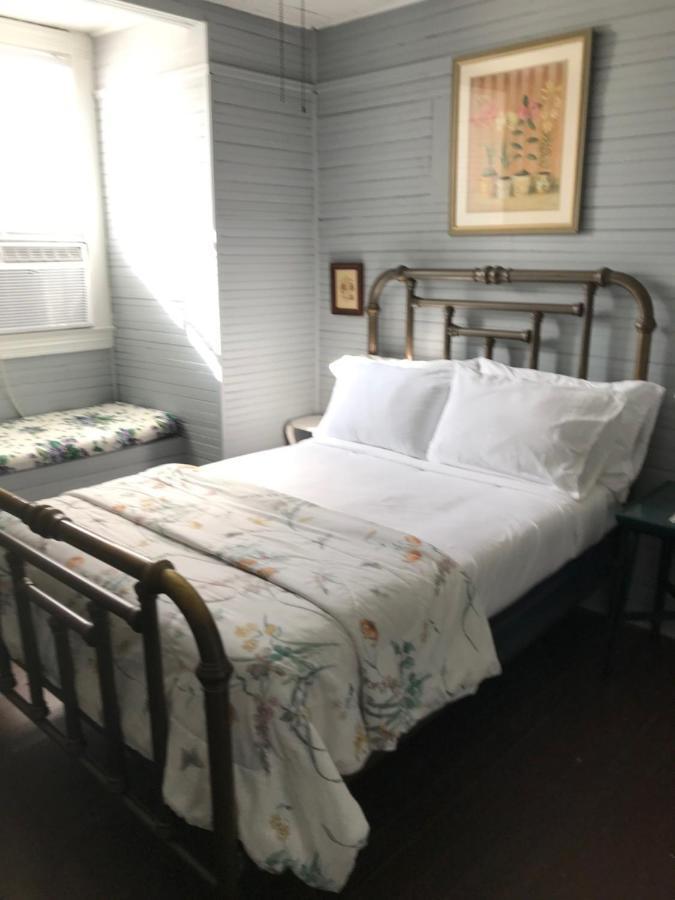 Grand Old Lady Hotel Waynesville Bagian luar foto